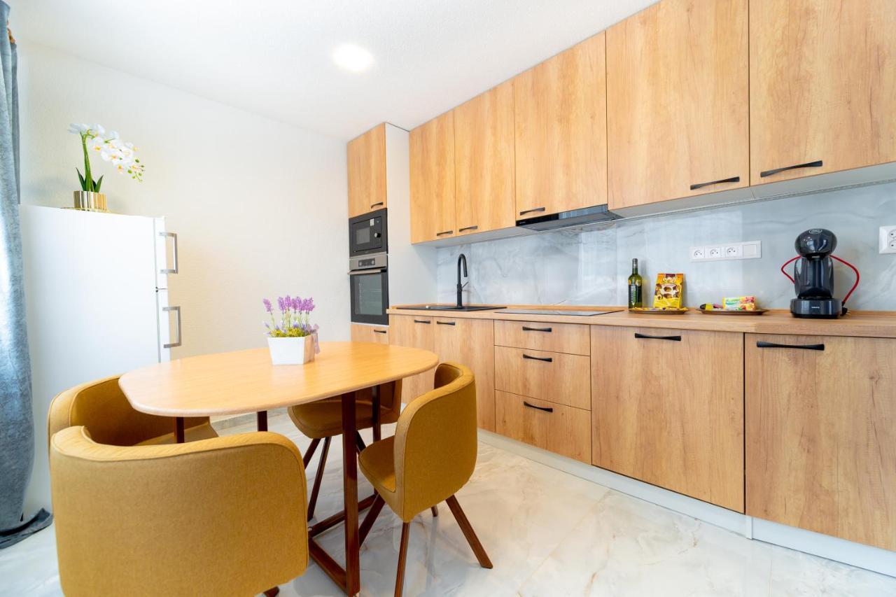 Apartman Discreet Kysucke Nove Mesto Extérieur photo