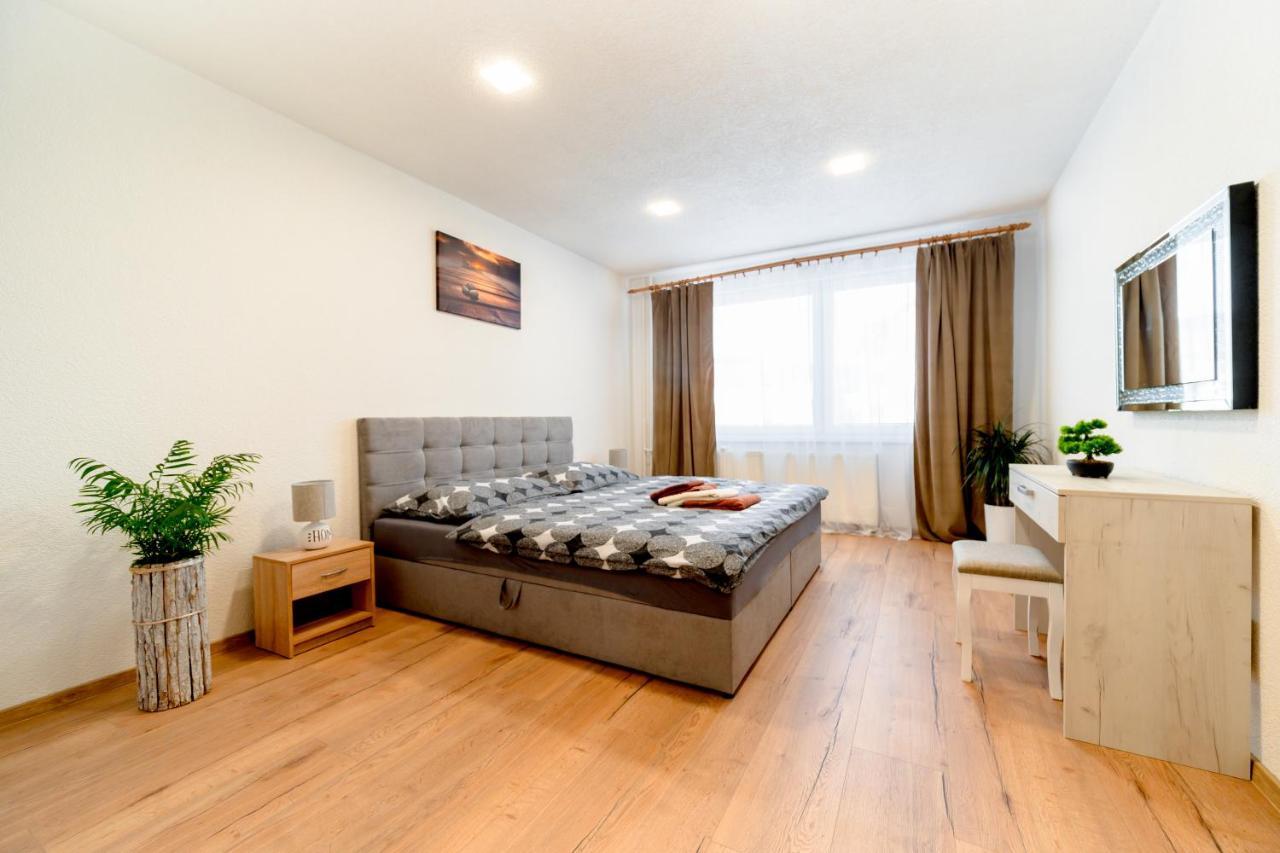 Apartman Discreet Kysucke Nove Mesto Extérieur photo